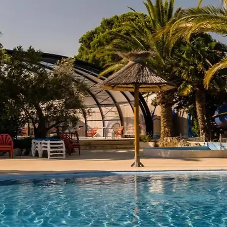 De Luxe Au Calme Avec Piscines Chauffees, Clim Et Prestations De Gamme - Fr-1-778-24 * Saint-Georges-d'Oleron